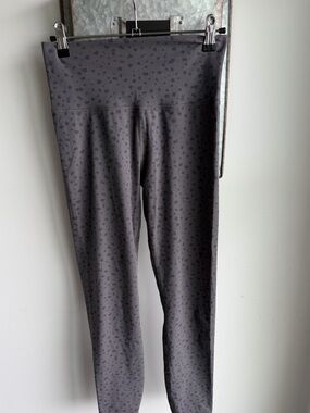 Vuori leggings, great condition, size small